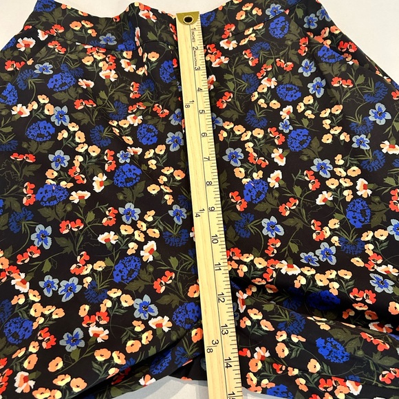 NWT Hunter Bell High Rise Floral Preston Shorts Size 4 - Picture 5 of 8
